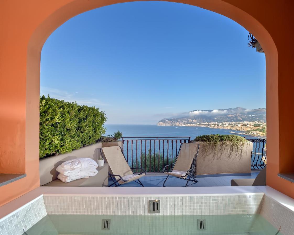 Deluxe Suite Terrace Sea View