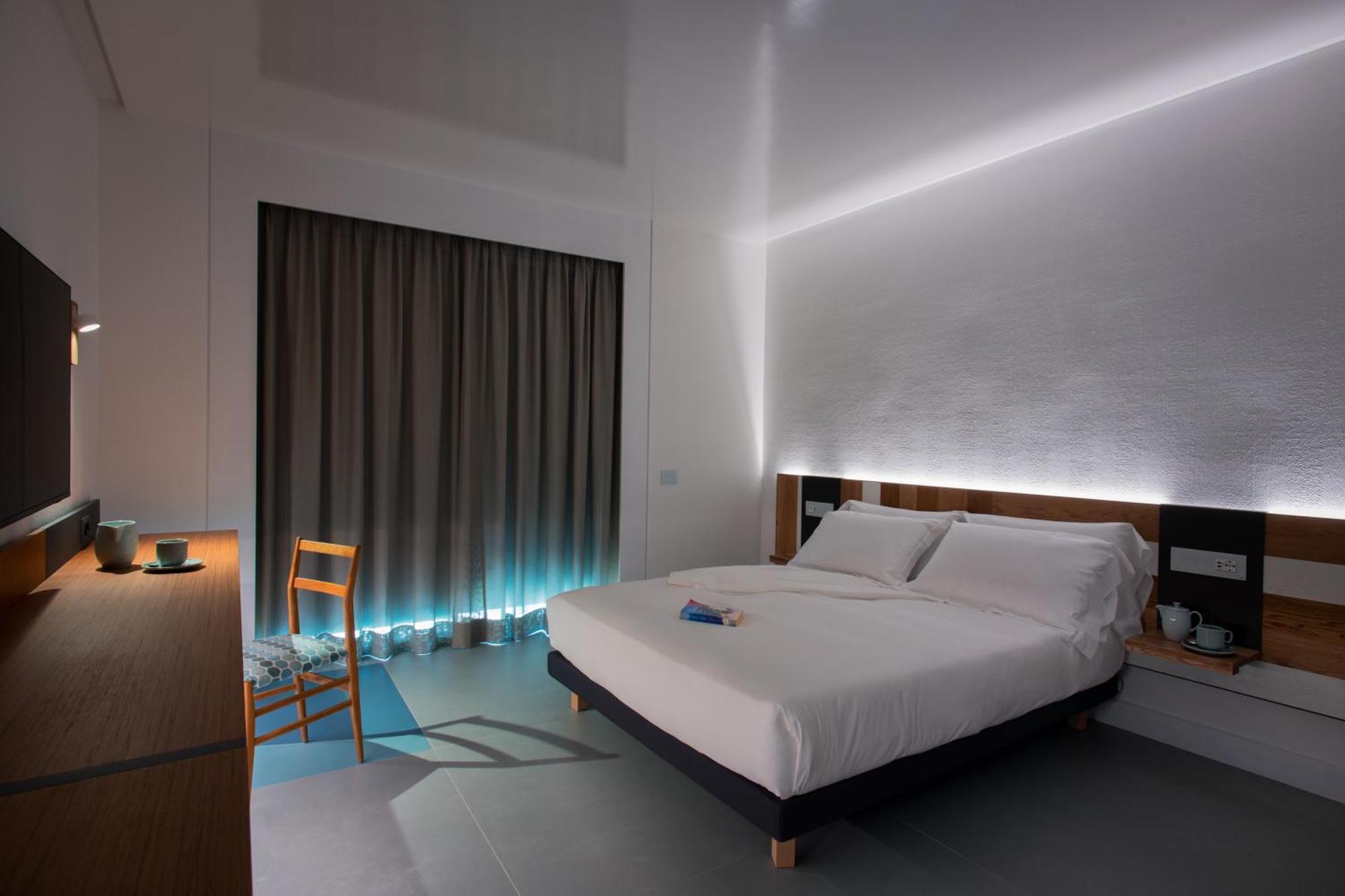 Classic Double or Twin Room Balcony,1610216213:JPEG