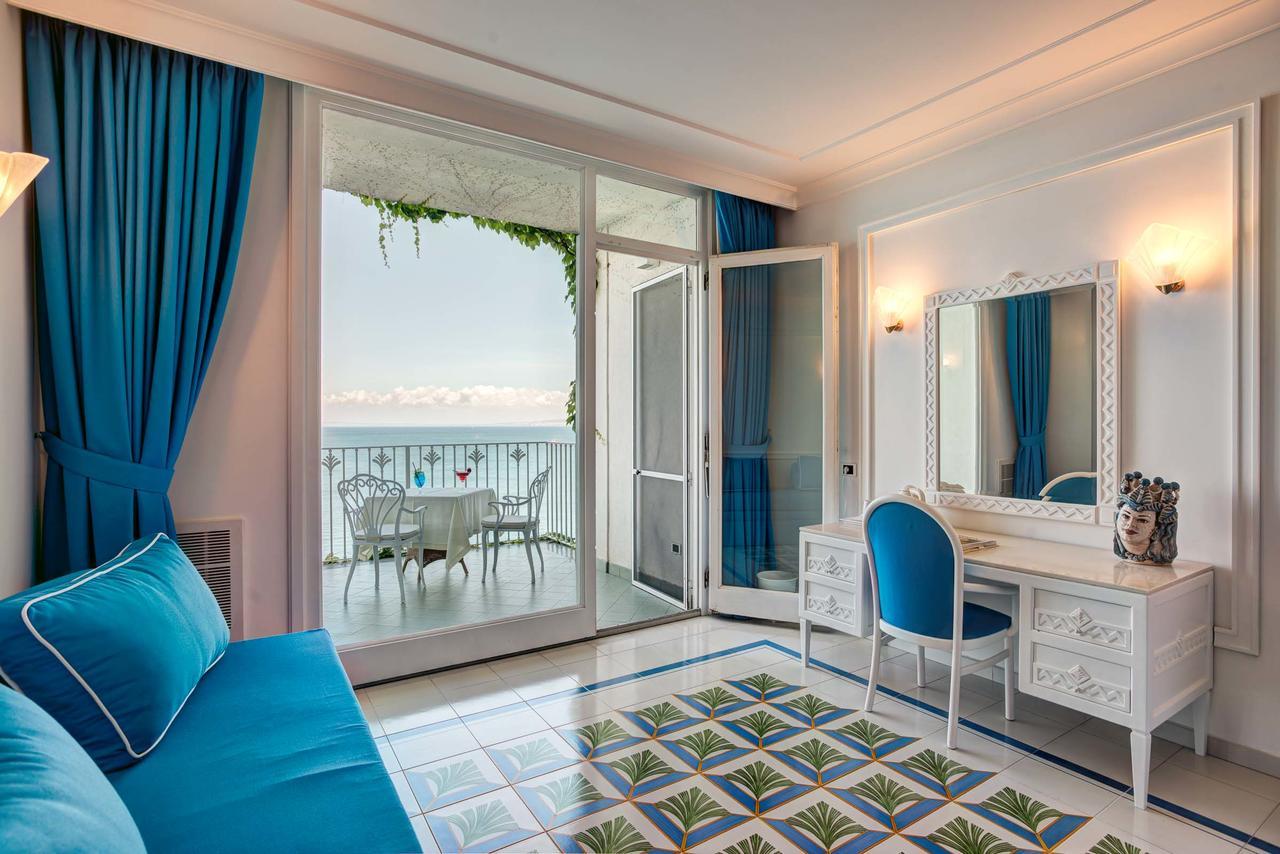 Deluxe Double or Twin Room Sea View,632686674:JPEG