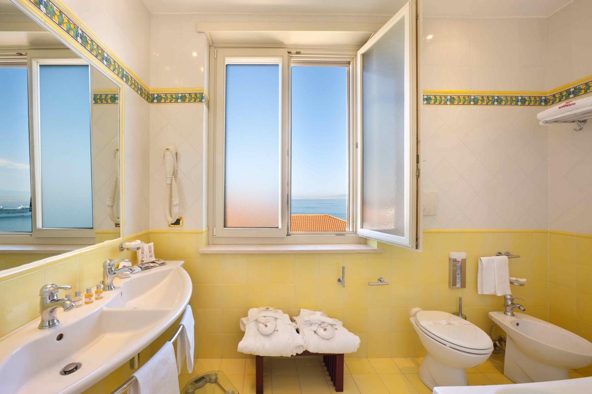 Junior Suite Sea View,1274672968:JPEG
