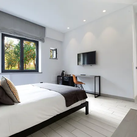 La Ferrovia Guest House-3